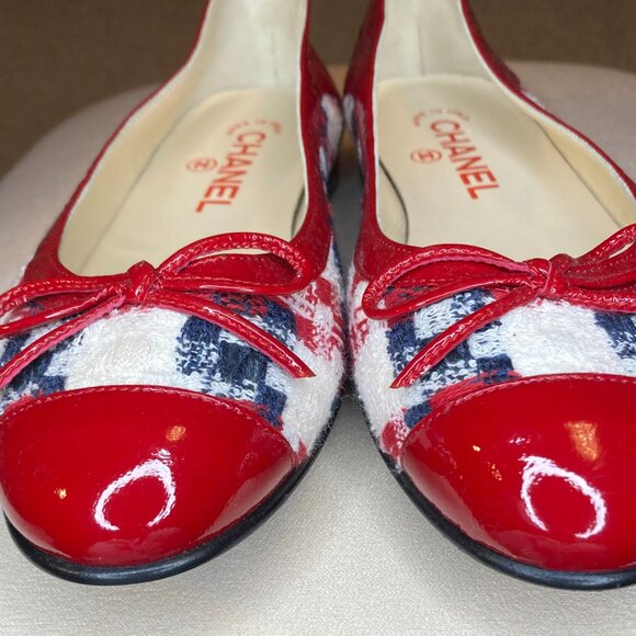 CHANEL Red Patent and Multi Tweed Ballet Flats - Size 37 - NEVER WORN - Picture 7 of 8